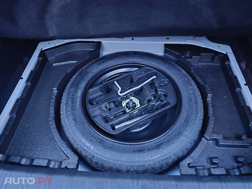 Peugeot 308 1.6 BlueHDi Allure J17