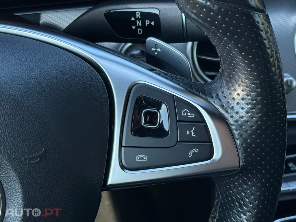 Mercedes-Benz E 220 d AMG Line