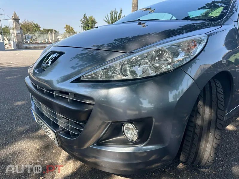Peugeot 207 CC 1.6 VTi Active