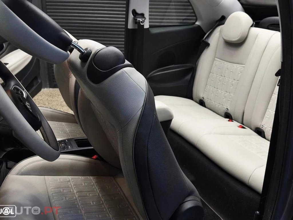 Fiat 500e La Prima
