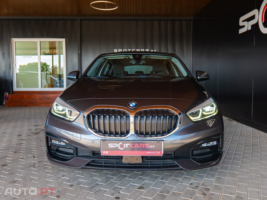 BMW 116 d Linha Sport Auto