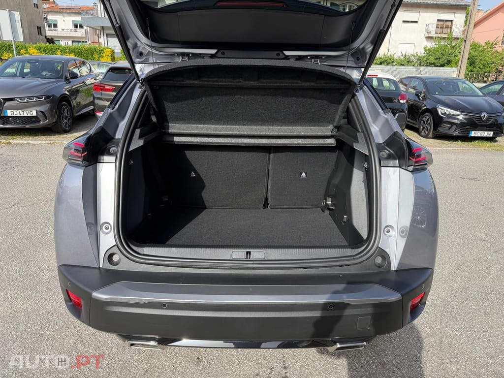 Peugeot 2008 1.2 Hybrid Allure e-DCS6