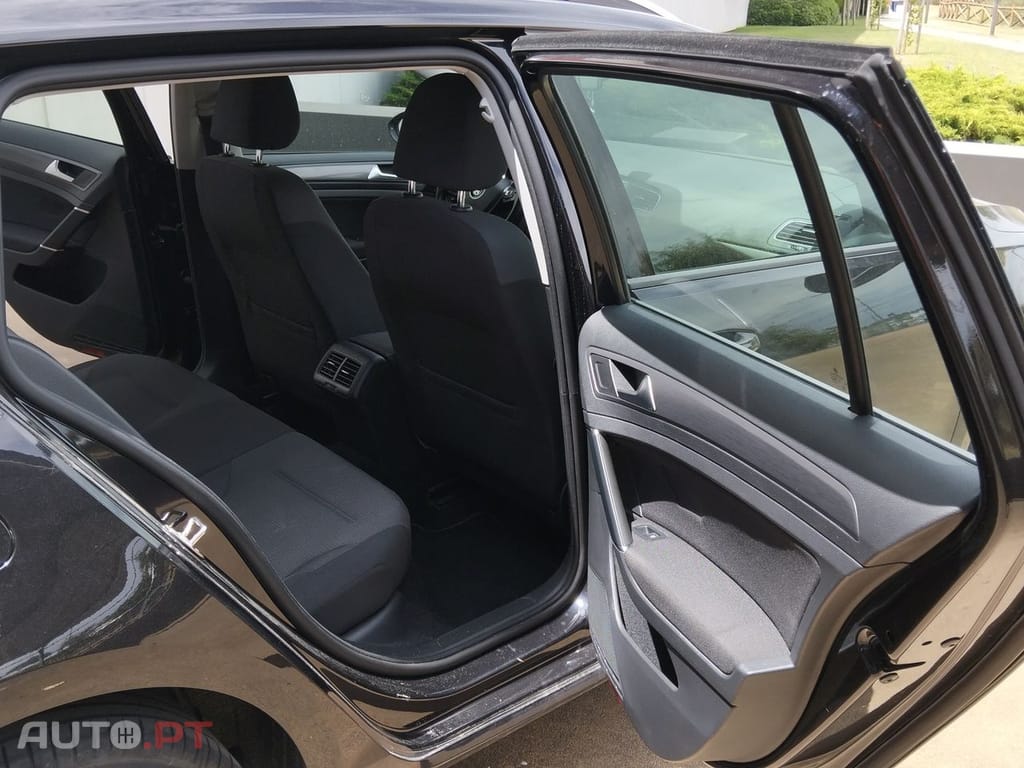 Volkswagen Golf Variant 1.6 TDi Confortline