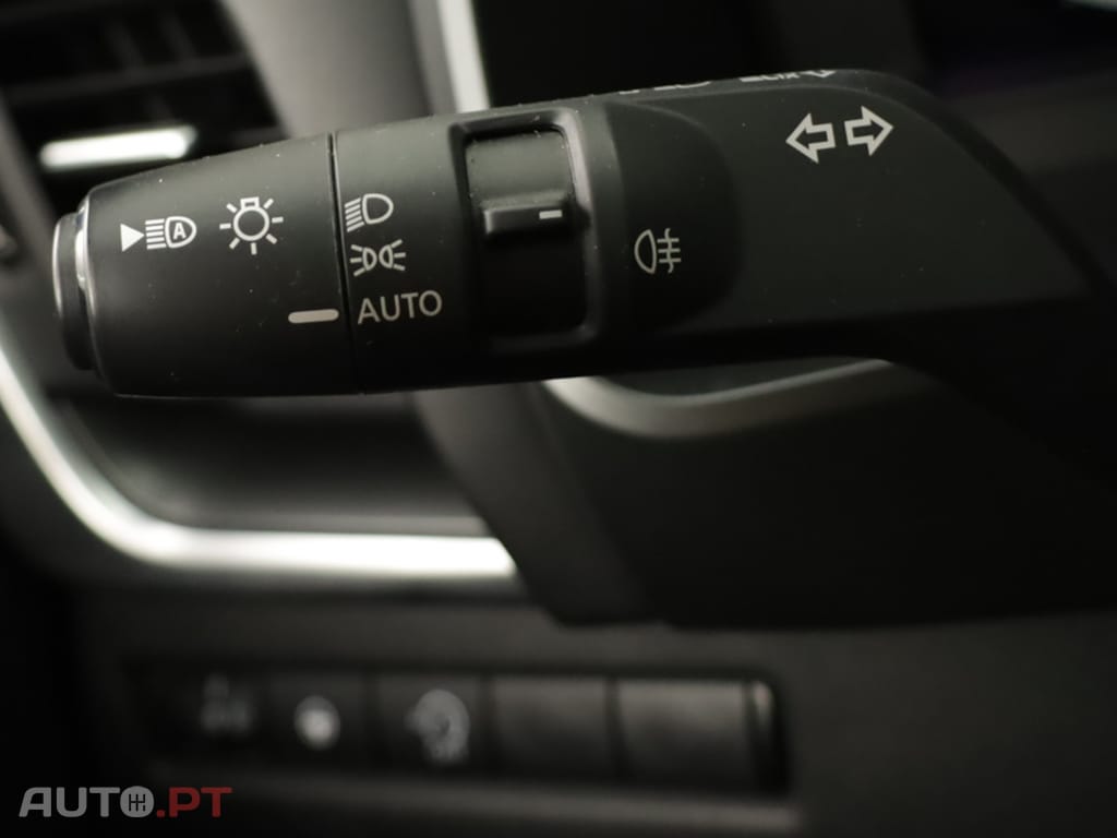 Nissan Qashqai Qashqai 1.3 DIG-T N-Connecta LED Xtronic
