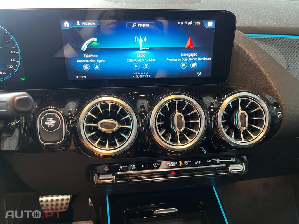 Mercedes-Benz GLA 250 e AMG LINE