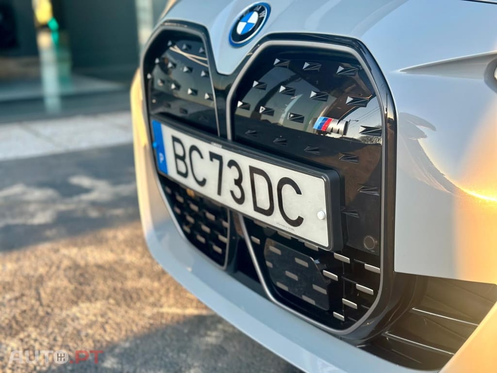 BMW i4 M50 pack Desportivo M PRO