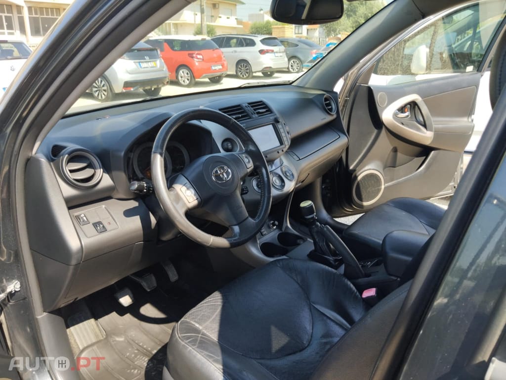 Toyota RAV4 2.2 d4d