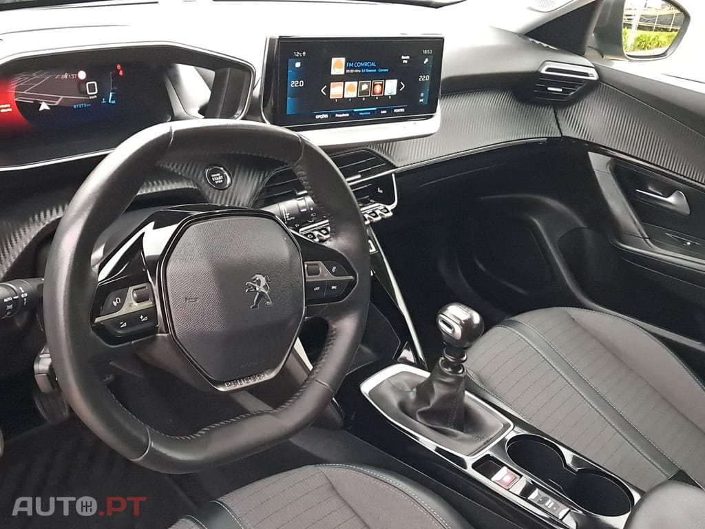 Peugeot 2008 PureTech 130 Allure Pack