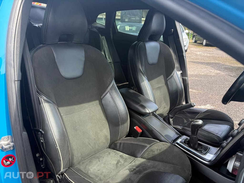 Volvo V40 1.6 D2 R-Design