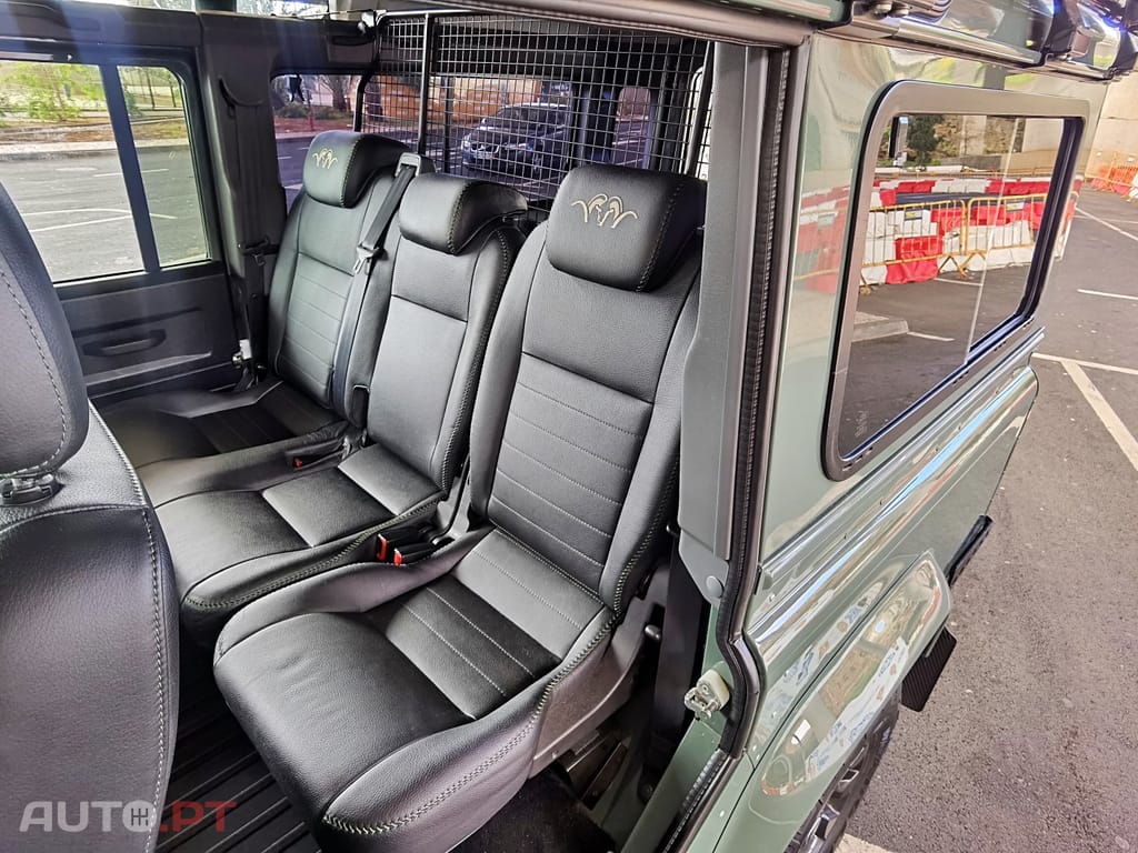 Land Rover Defender Blaser Edition "One of 60"