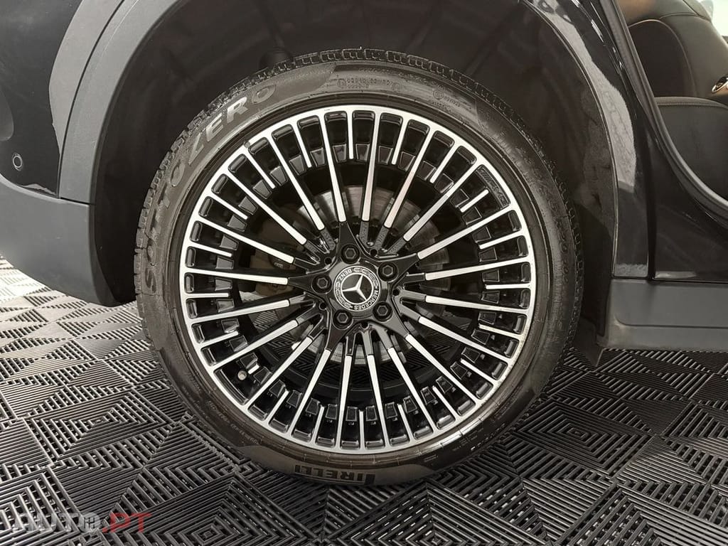 Mercedes-Benz EQA 250 AMG Line
