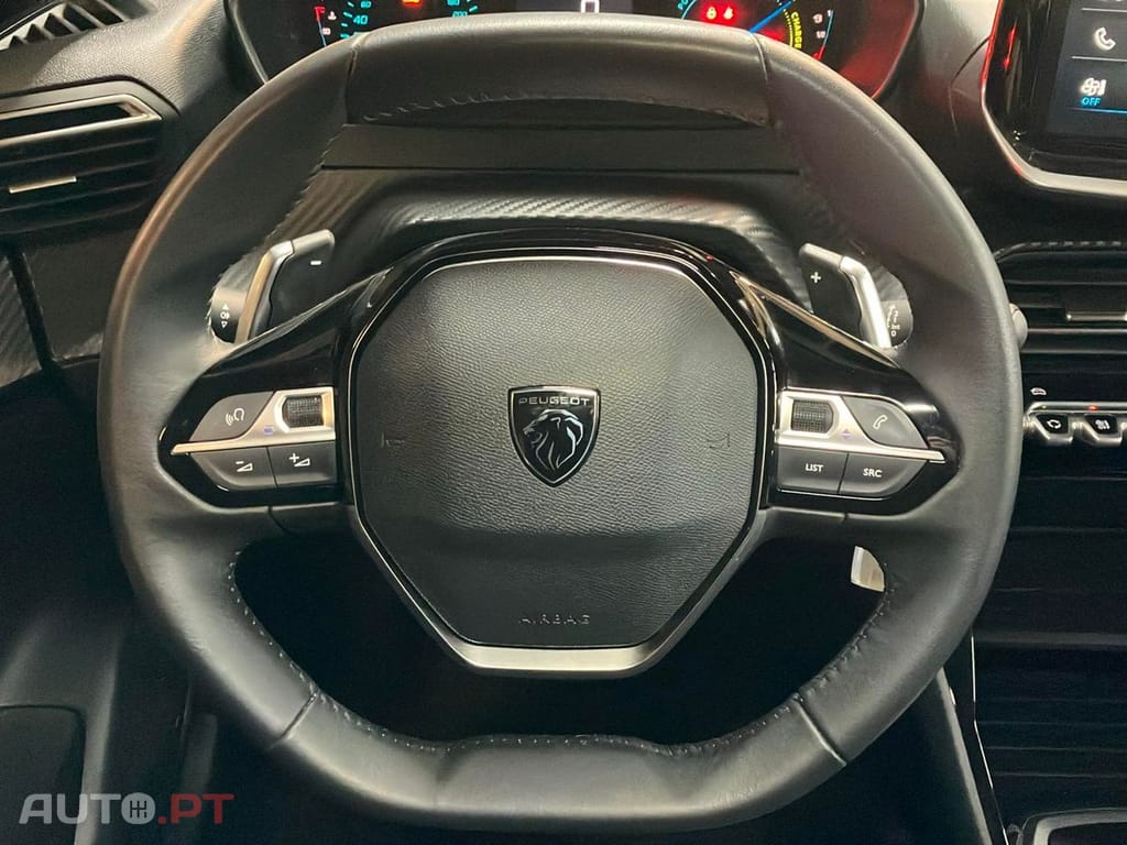Peugeot 208 1.2 Hybrid Allure e-DCS6