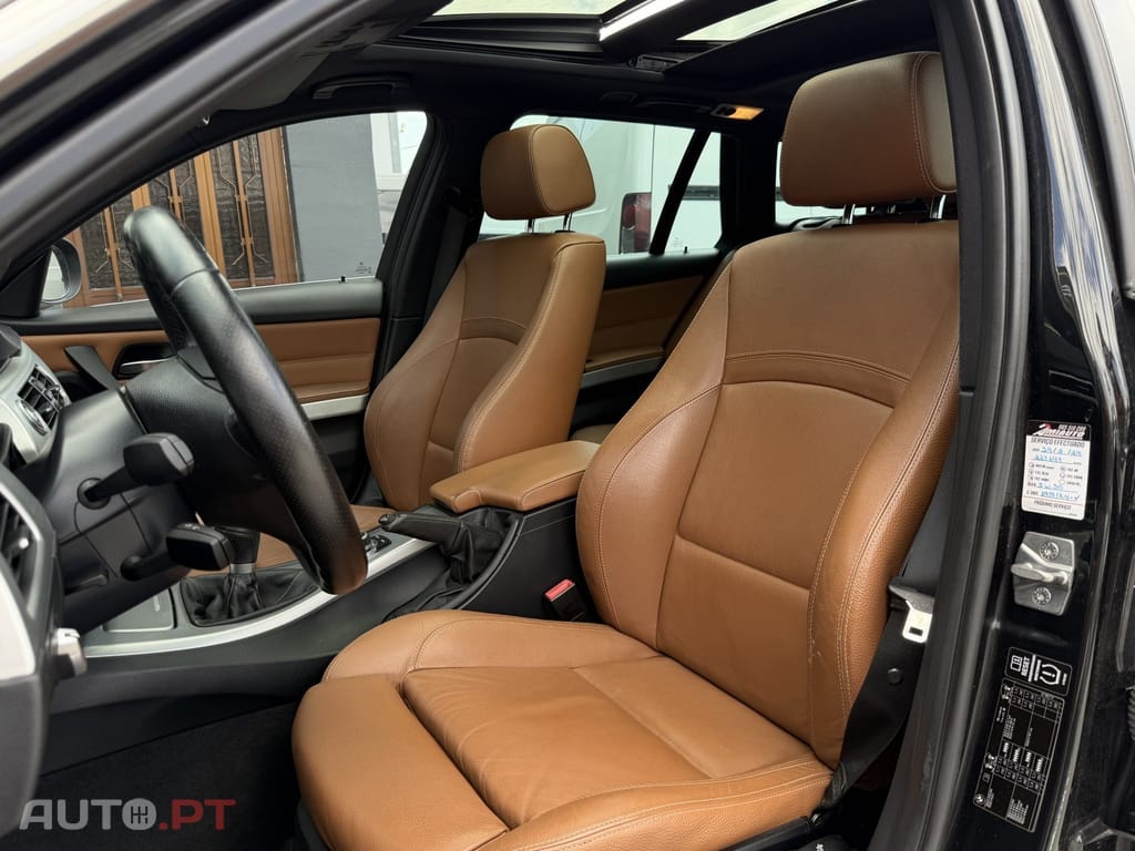 BMW 320 d EfficientDynamics Navigation