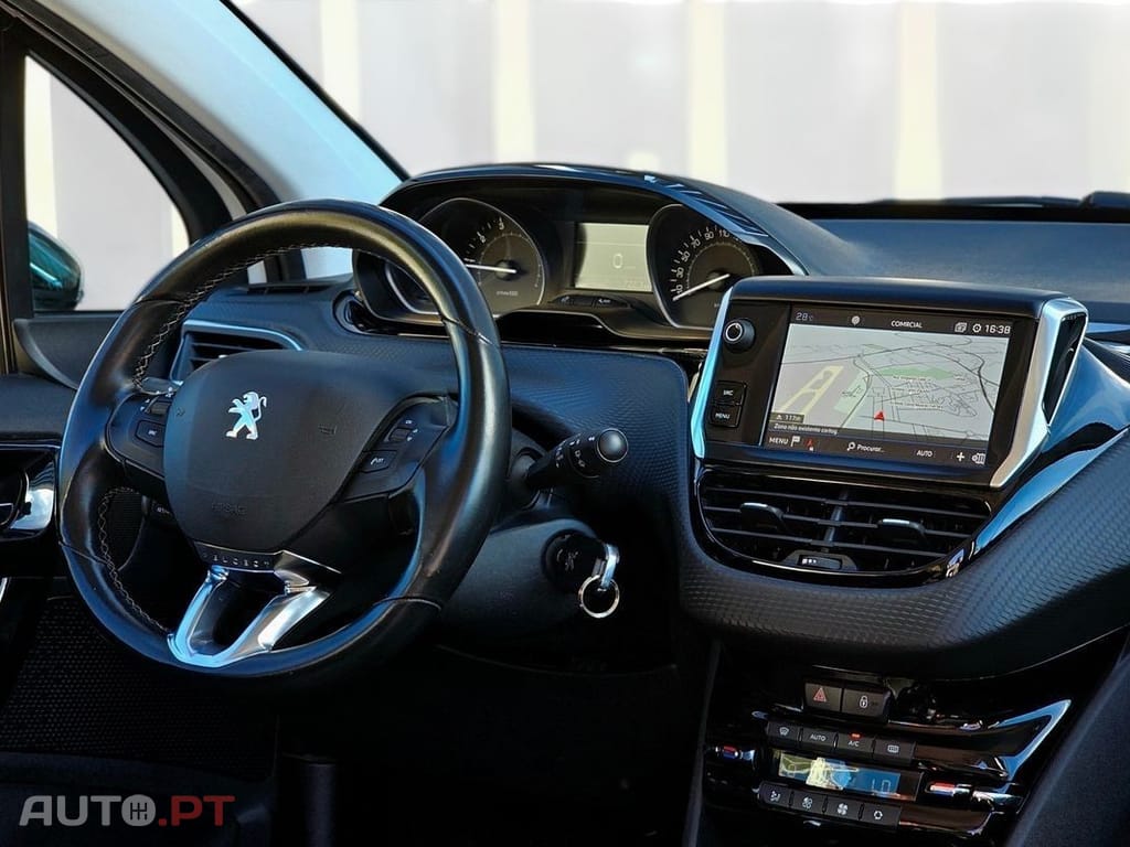Peugeot 208 1.2 PureTech Allure