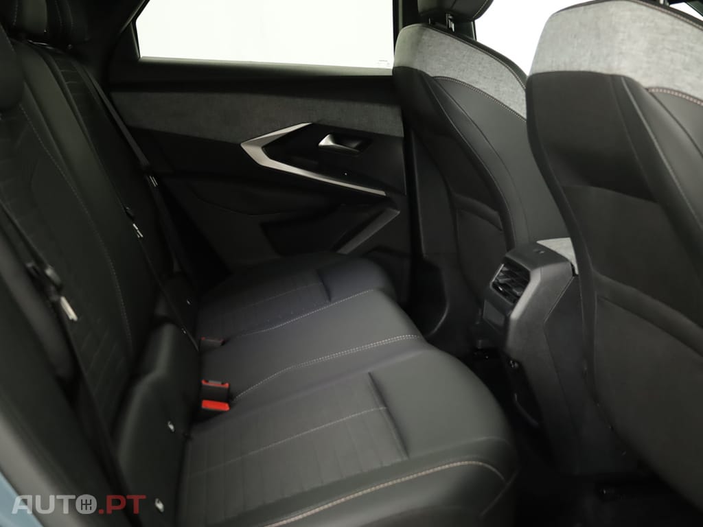 Peugeot 3008 3008 1.2 Hybrid Allure e-DCS6