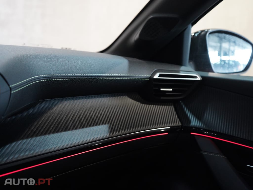 Peugeot E-208 50 kWh GT