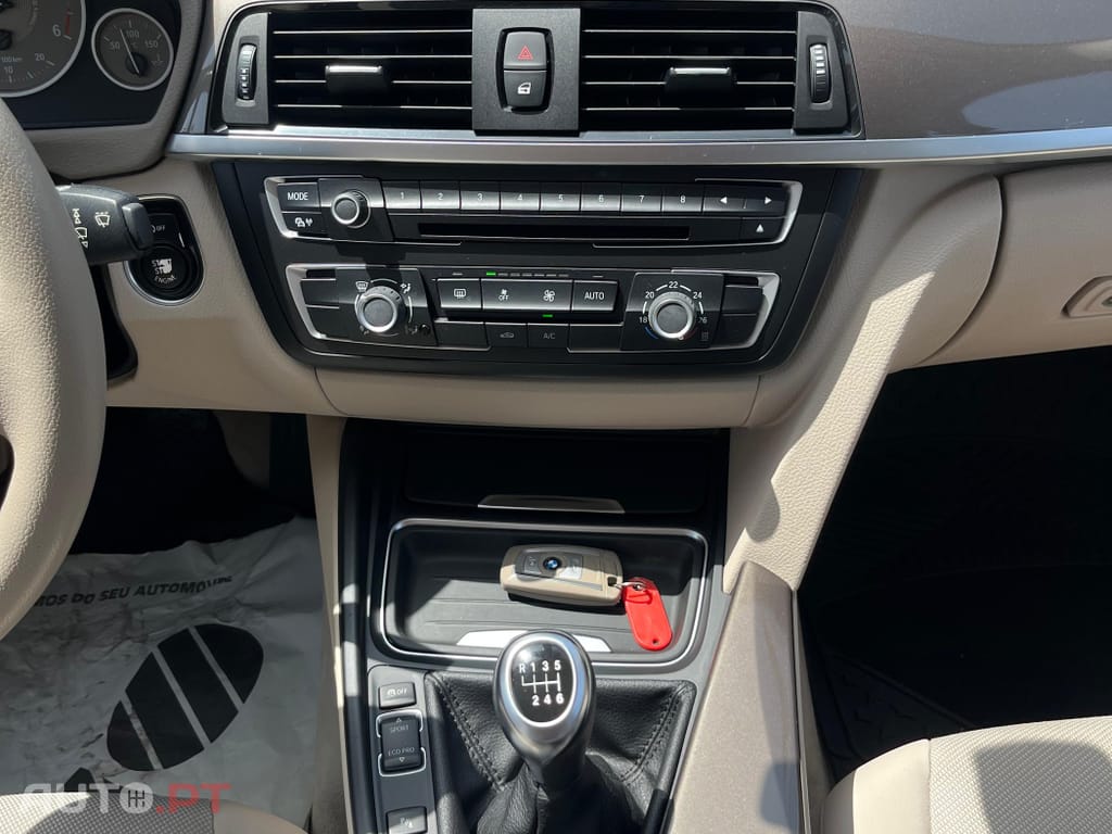 BMW 320 d EfficientDynamics Line Modern