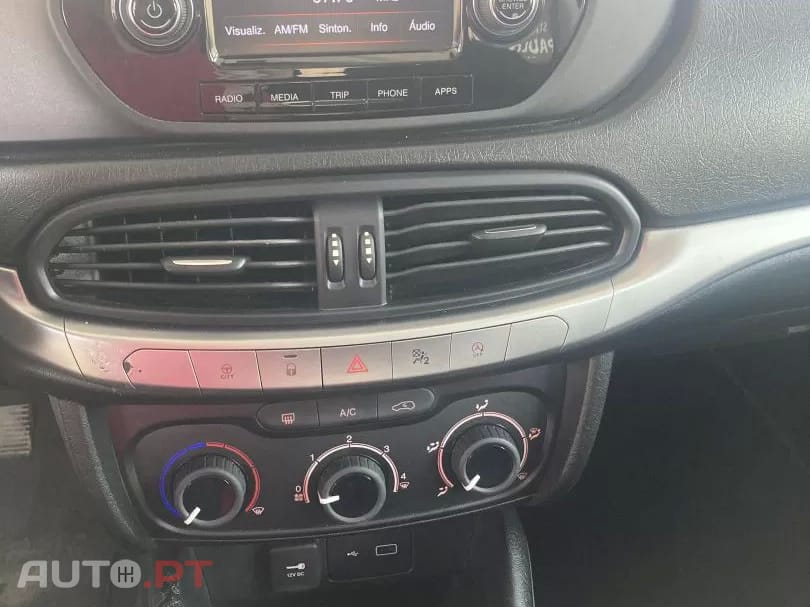 Fiat Tipo 1.6 M-Jet Lounge