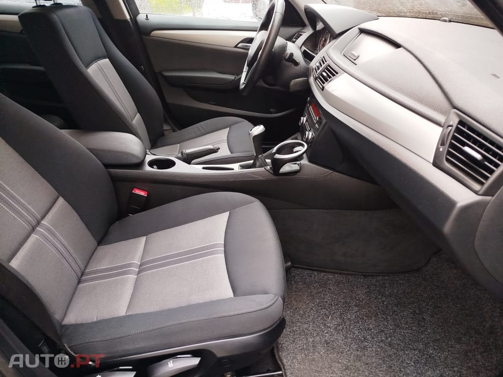 BMW X1 18 d xDrive xLine