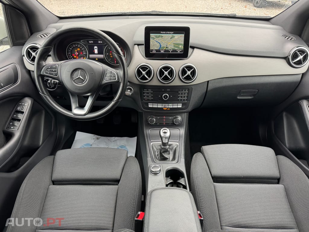 Mercedes-Benz B 180 d Edition