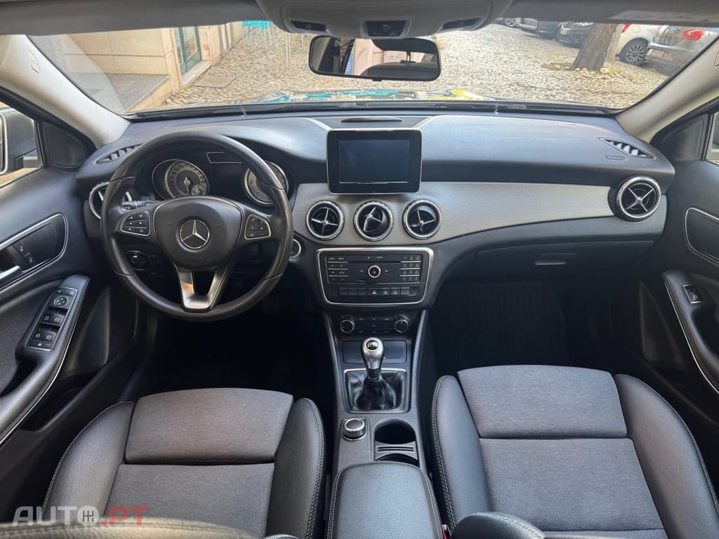 Mercedes-Benz GLA 180 d
