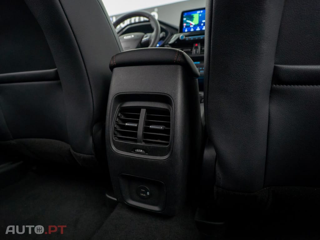 Ford Kuga 2.5 PHEV ST-Line X