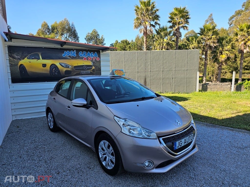 Peugeot 208 1.2 VTi Active
