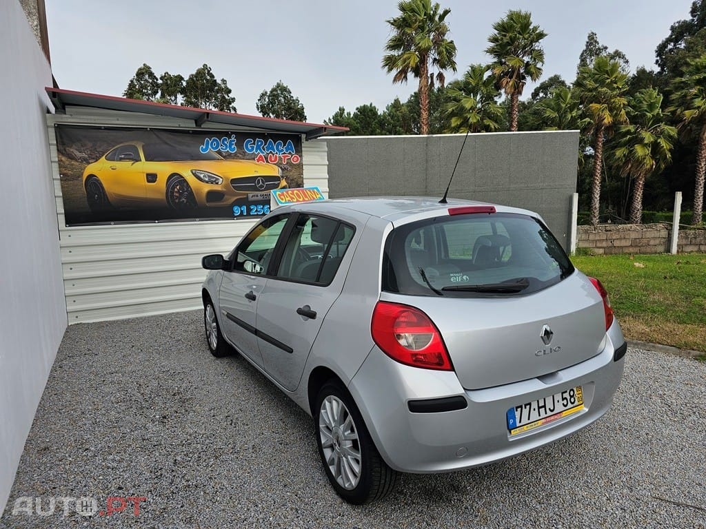 Renault Clio 1.2 16V Rip Curl