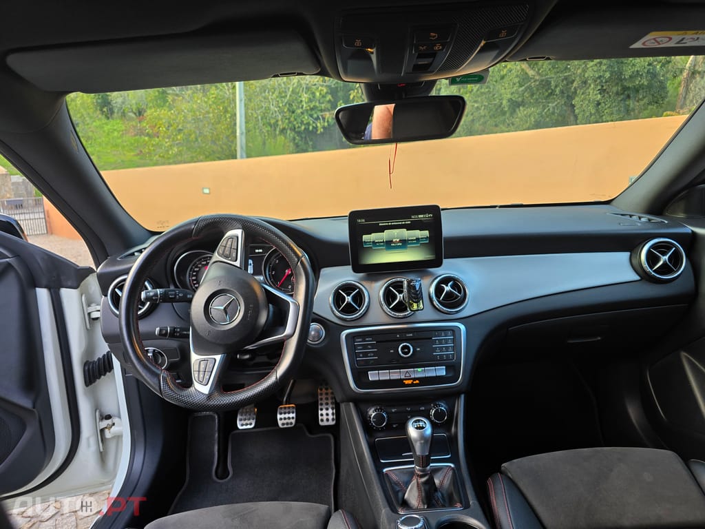 Mercedes-Benz CLA 180 AMG Edition Shooting Brake