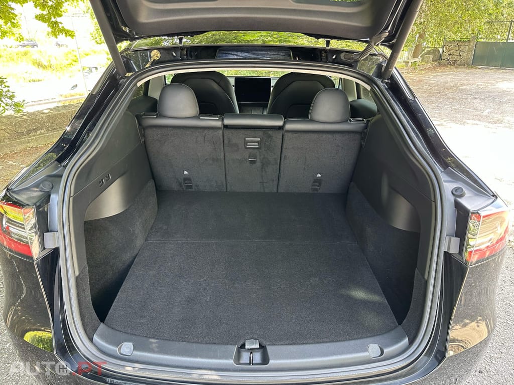 Tesla Model Y Long Range Tração Integral