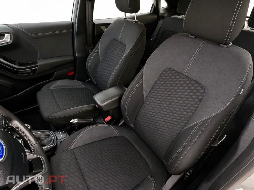 Ford Puma 1.0 EcoBoost MHEV Titanium
