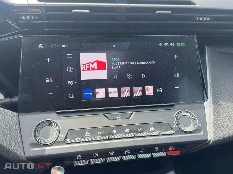 Peugeot 308 1.2 Hybrid Style e-DCS6 — fotografia 12