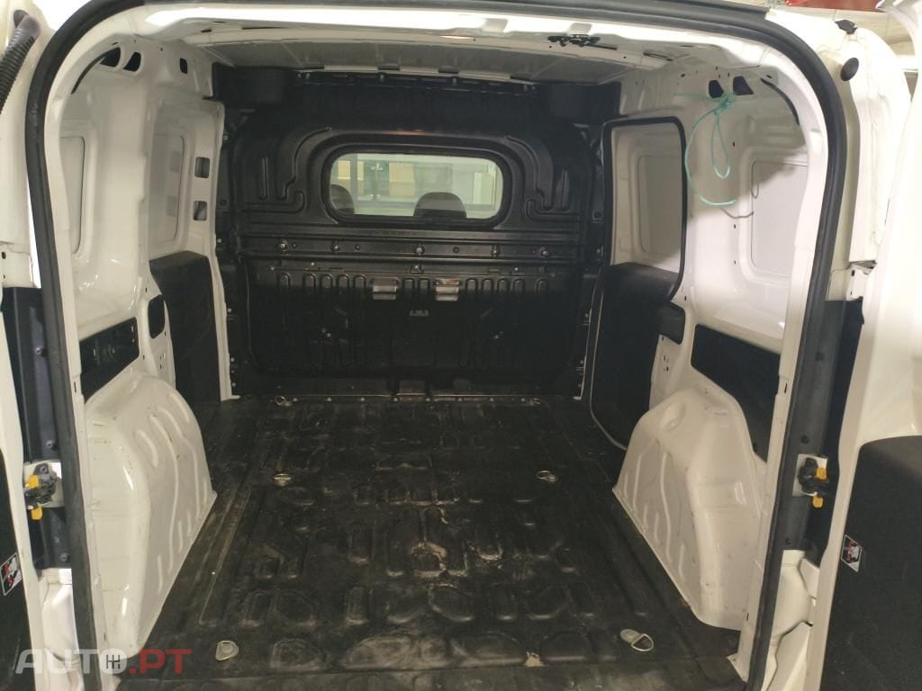 Fiat Doblo Cargo 1.6 MJ SX 3L