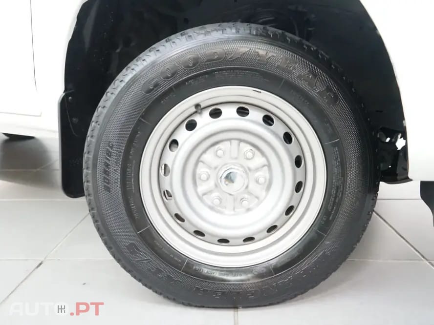 Mitsubishi L200 2.4 DI-D CD S.Cab 3L Instyle 4WD