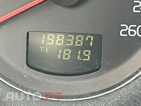 Volvo V70 D5 Nivel 2