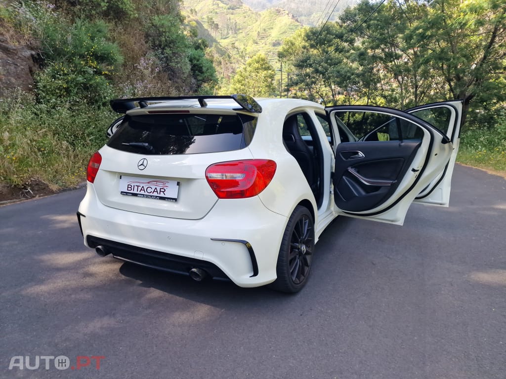 Mercedes-Benz A 180 d AMG Line