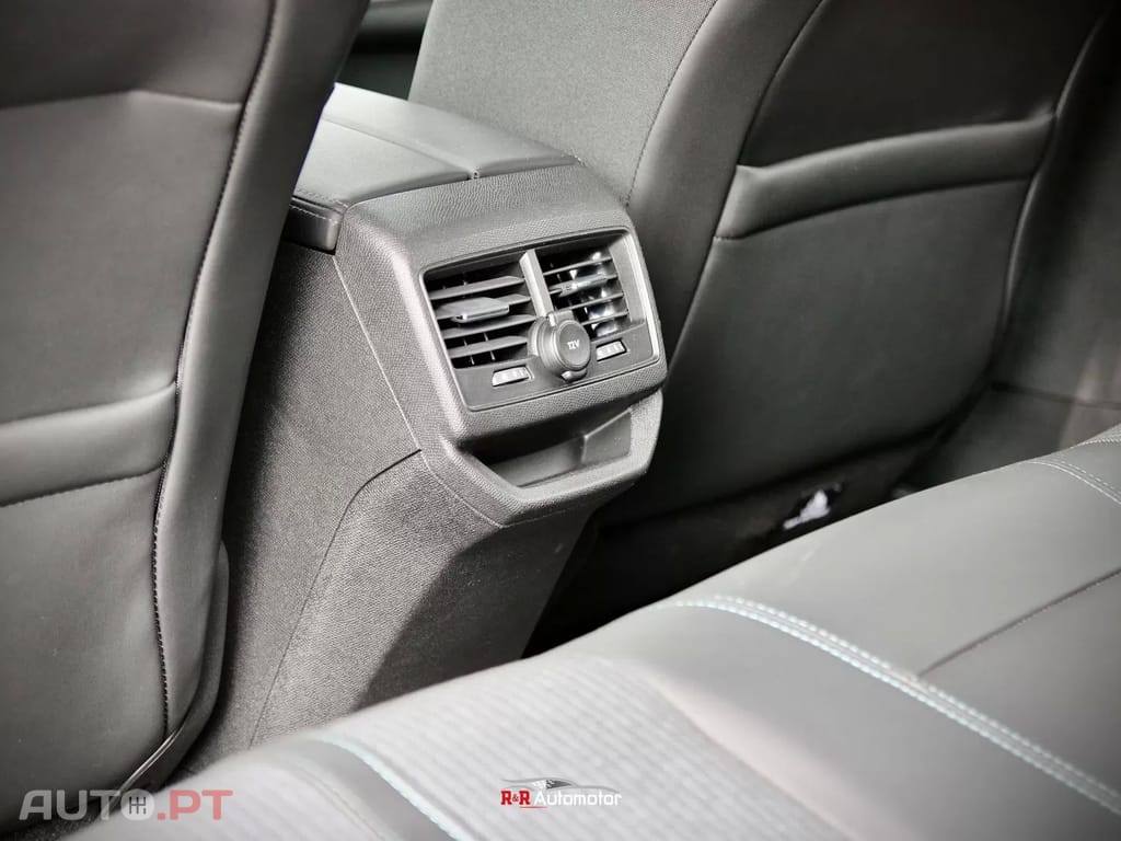 Peugeot 3008 1.6 Hybrid Allure e-EAT8