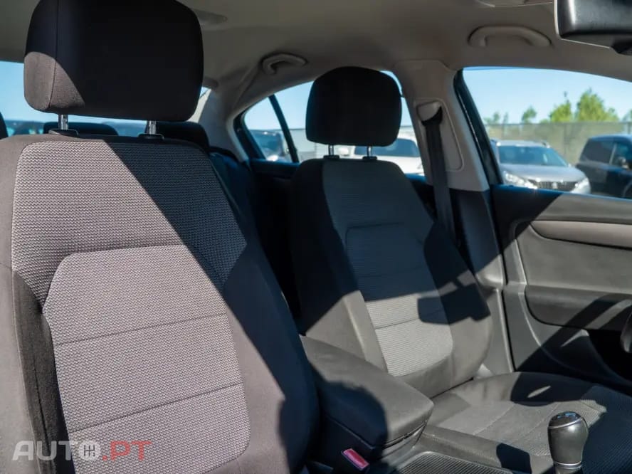 Volkswagen Passat 1.6 TDI Confortline