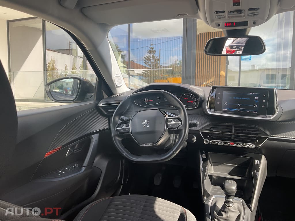 Peugeot 2008 1.2 PureTech Active Pack