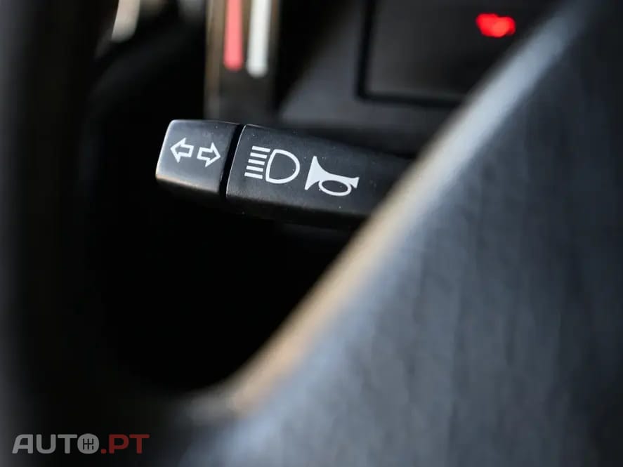 Land Rover Defender 90 SW 2.5 Td5 E