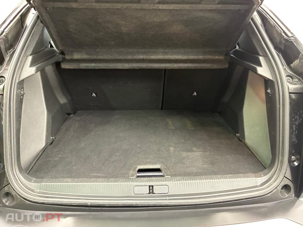 Peugeot 2008 1.2 PureTech Allure