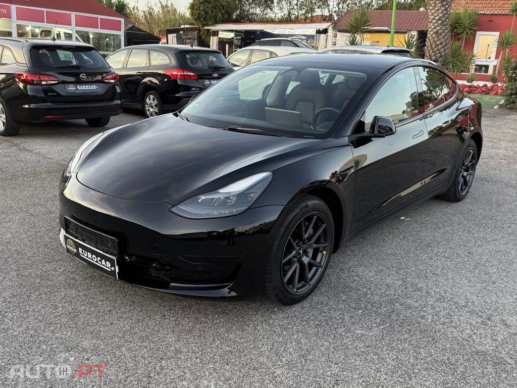 Tesla Model 3 Standard Range Plus RWD