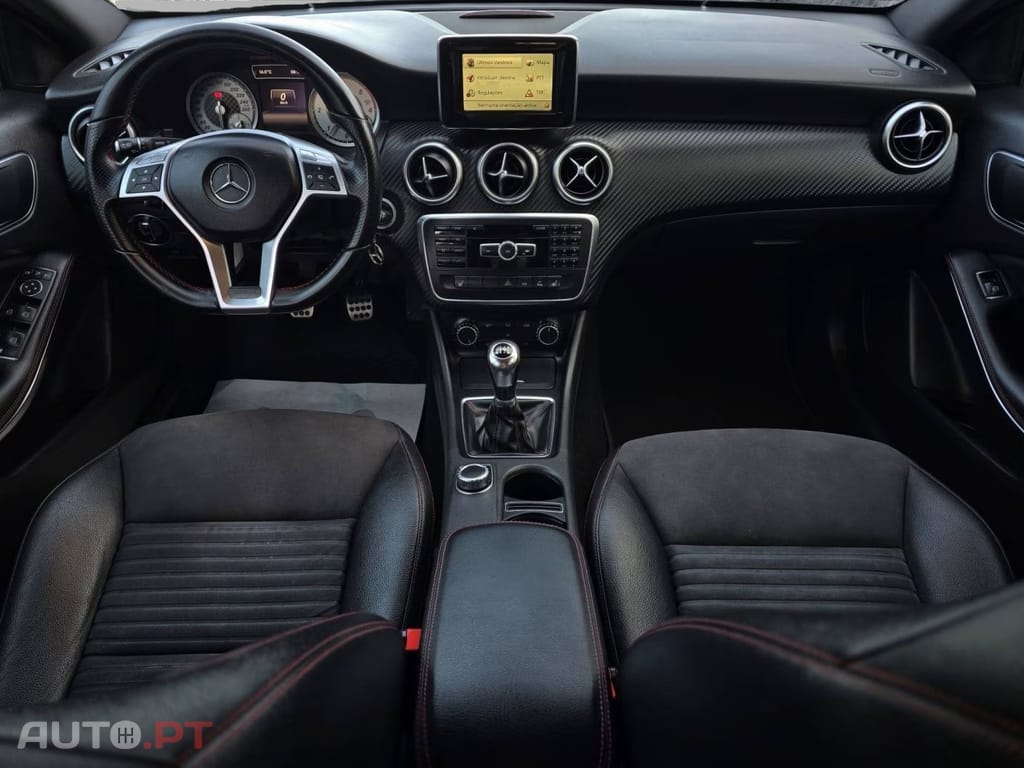 Mercedes-Benz A 200 d AMG LINE