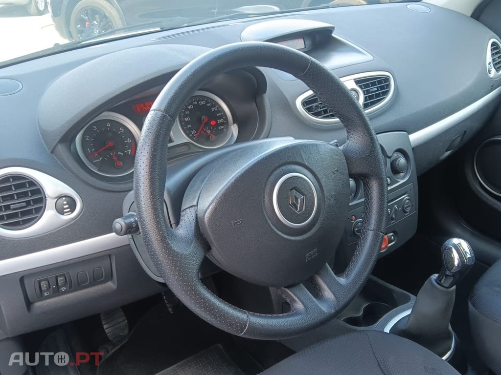 Renault Clio 1.2 SE Storia Confort