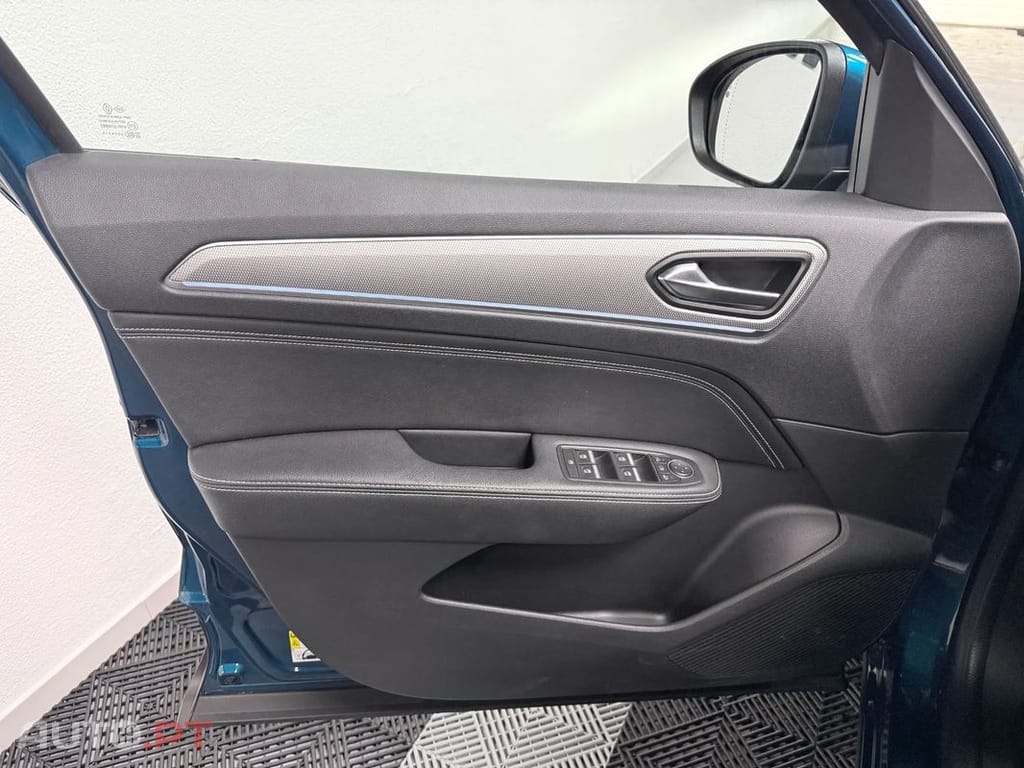 Renault Arkana 1.6 E-Tech Intens