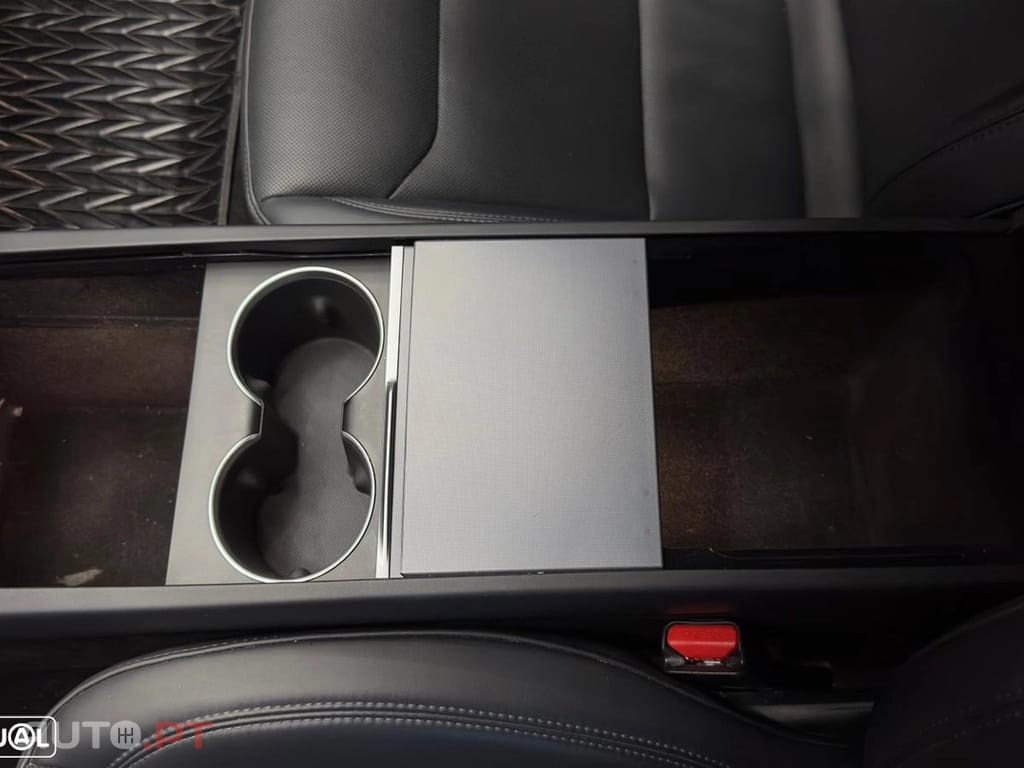 Tesla Model 3 Tração Traseira