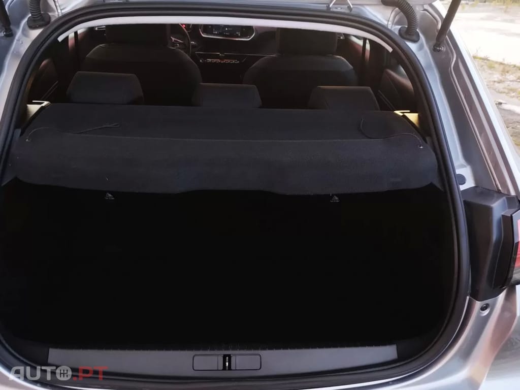 Peugeot E-208 50 kWh Active Pack