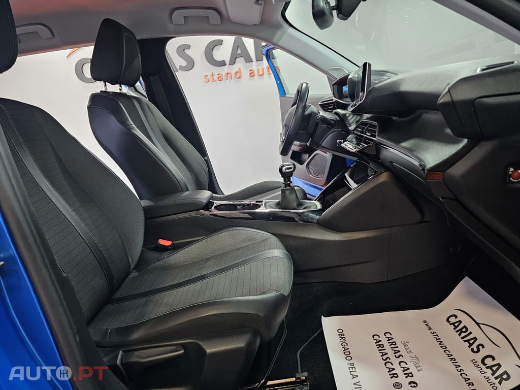 Peugeot 2008 1.2 PureTech Allure Pack