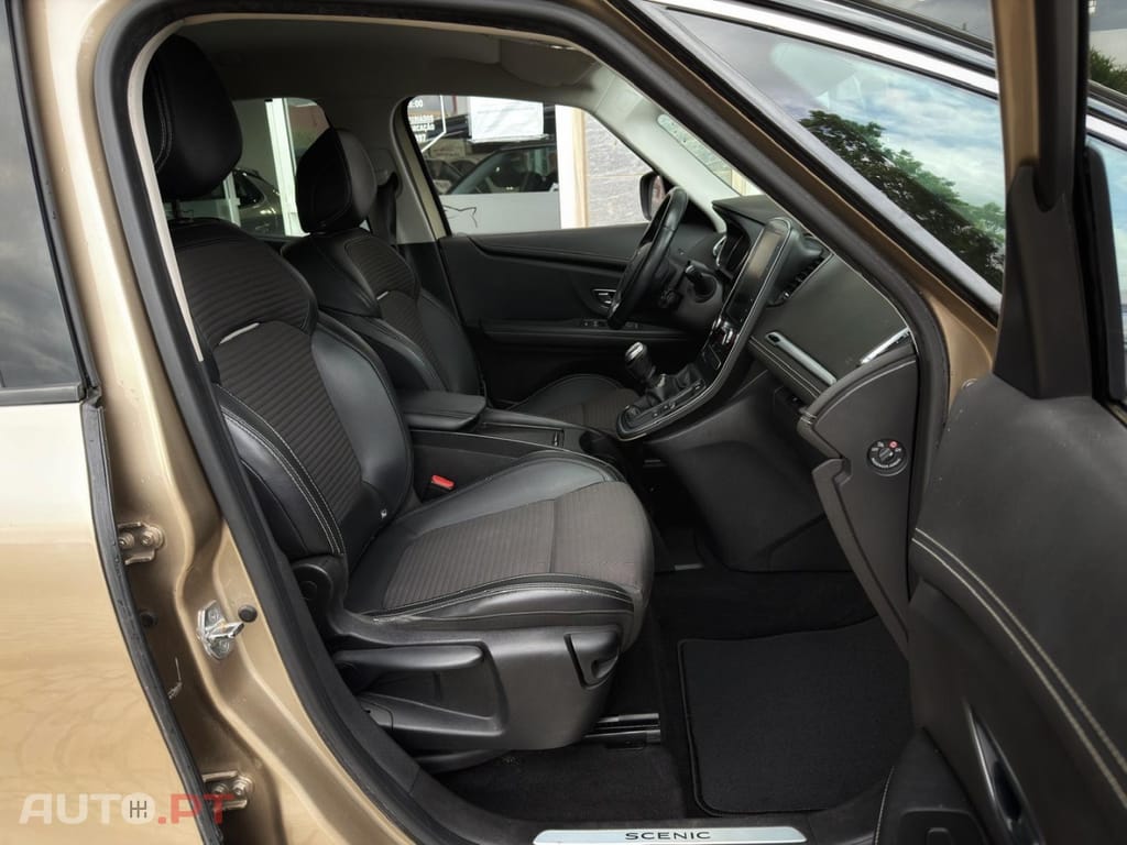 Renault Grand Scénic 1.5 dCi Intens Hybrid Assist SS