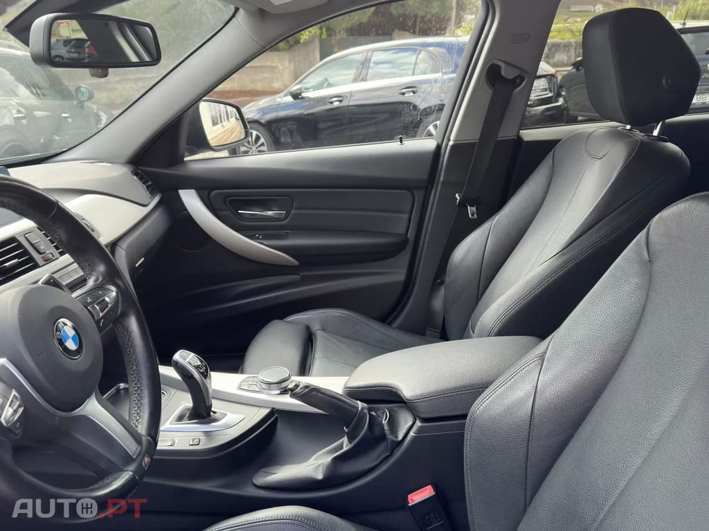 BMW 320 d Touring Advantage Auto